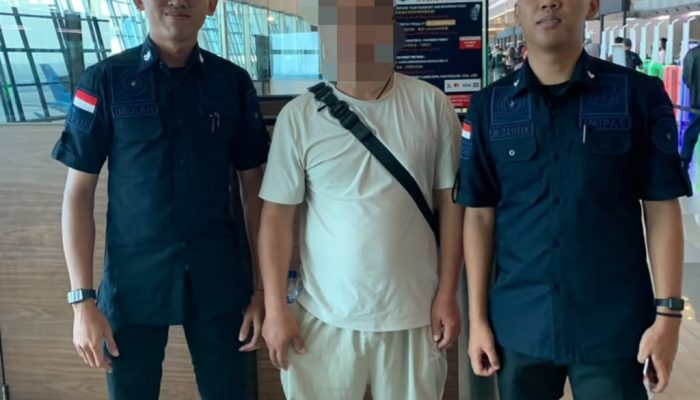 Penyalahgunaan Izin Tinggal, Imigrasi Bintan Deportasi Satu WNA Asal Tiongkok