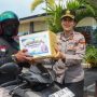HUT Ke-75 Humas Polri, Polres Karimun Salurkan Bansos kepada Pengemudi Ojol